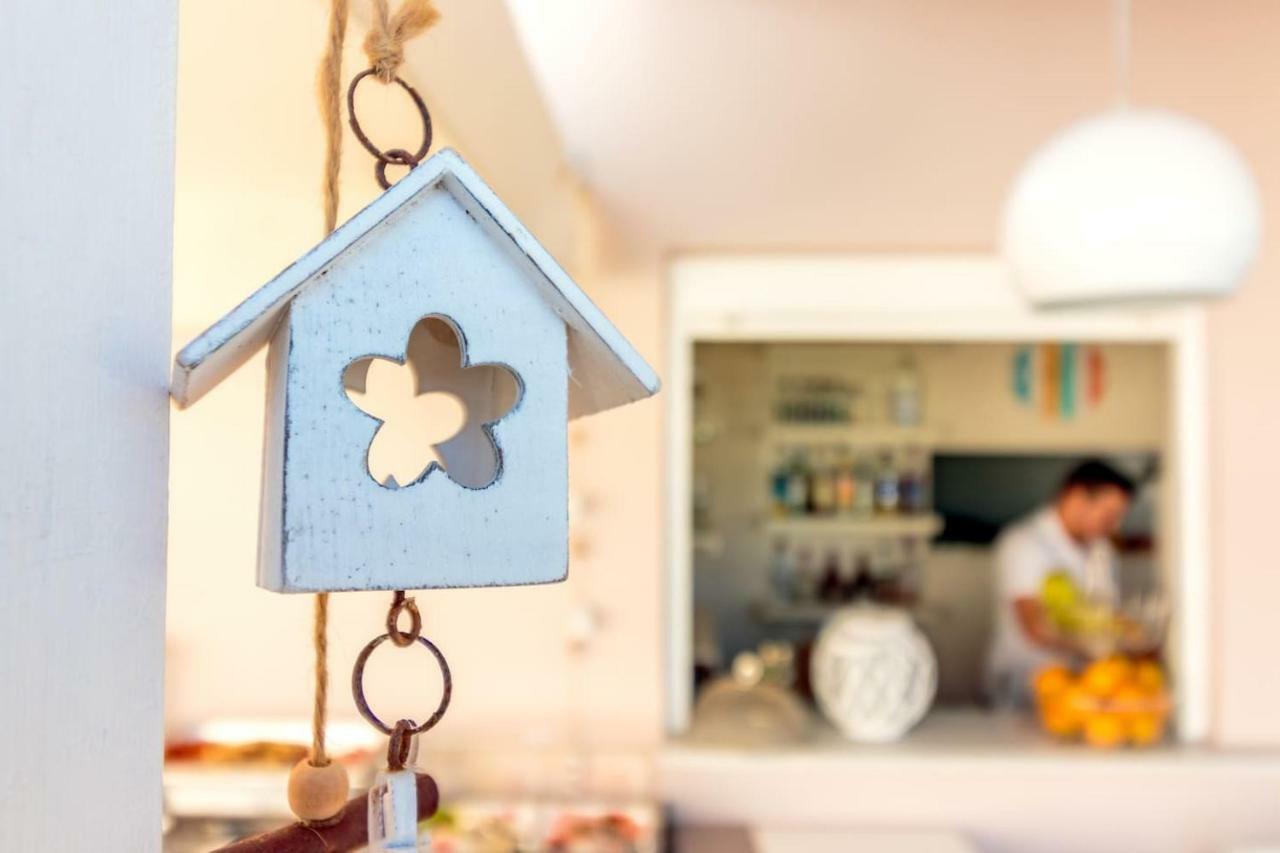 Charming And Comfy House Daire Agia Marina Dış mekan fotoğraf
