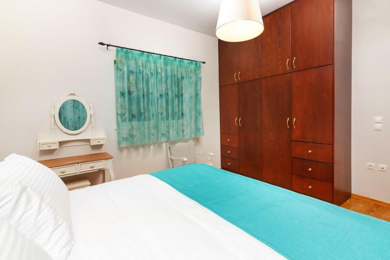 Charming And Comfy House Daire Agia Marina Dış mekan fotoğraf