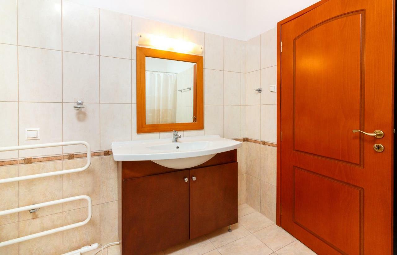 Charming And Comfy House Daire Agia Marina Dış mekan fotoğraf