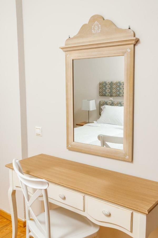 Charming And Comfy House Daire Agia Marina Dış mekan fotoğraf