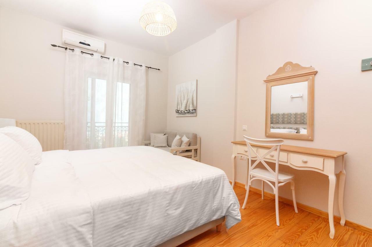 Charming And Comfy House Daire Agia Marina Dış mekan fotoğraf